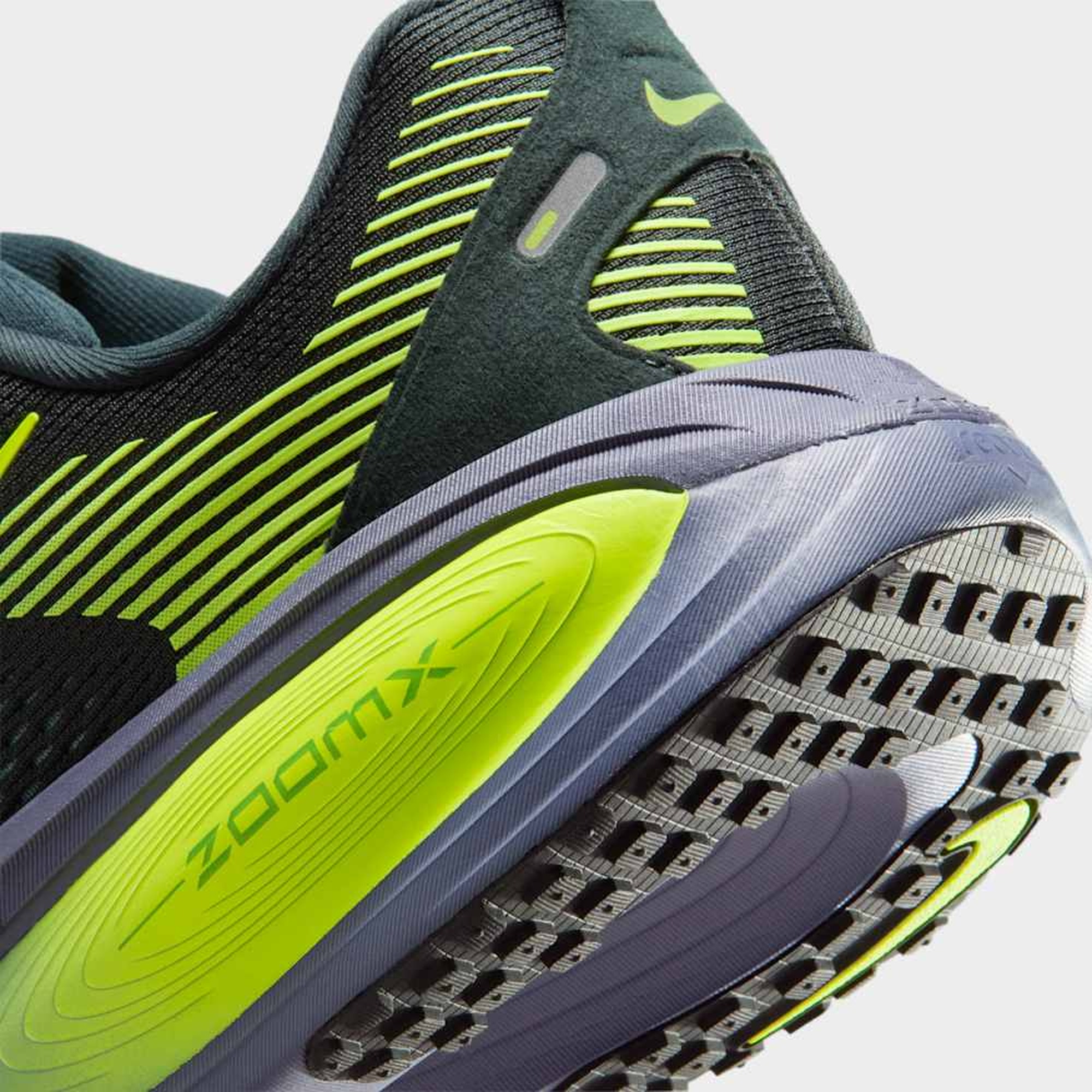 Nike Zapatillas Vomero 18, VERDE, hi-res