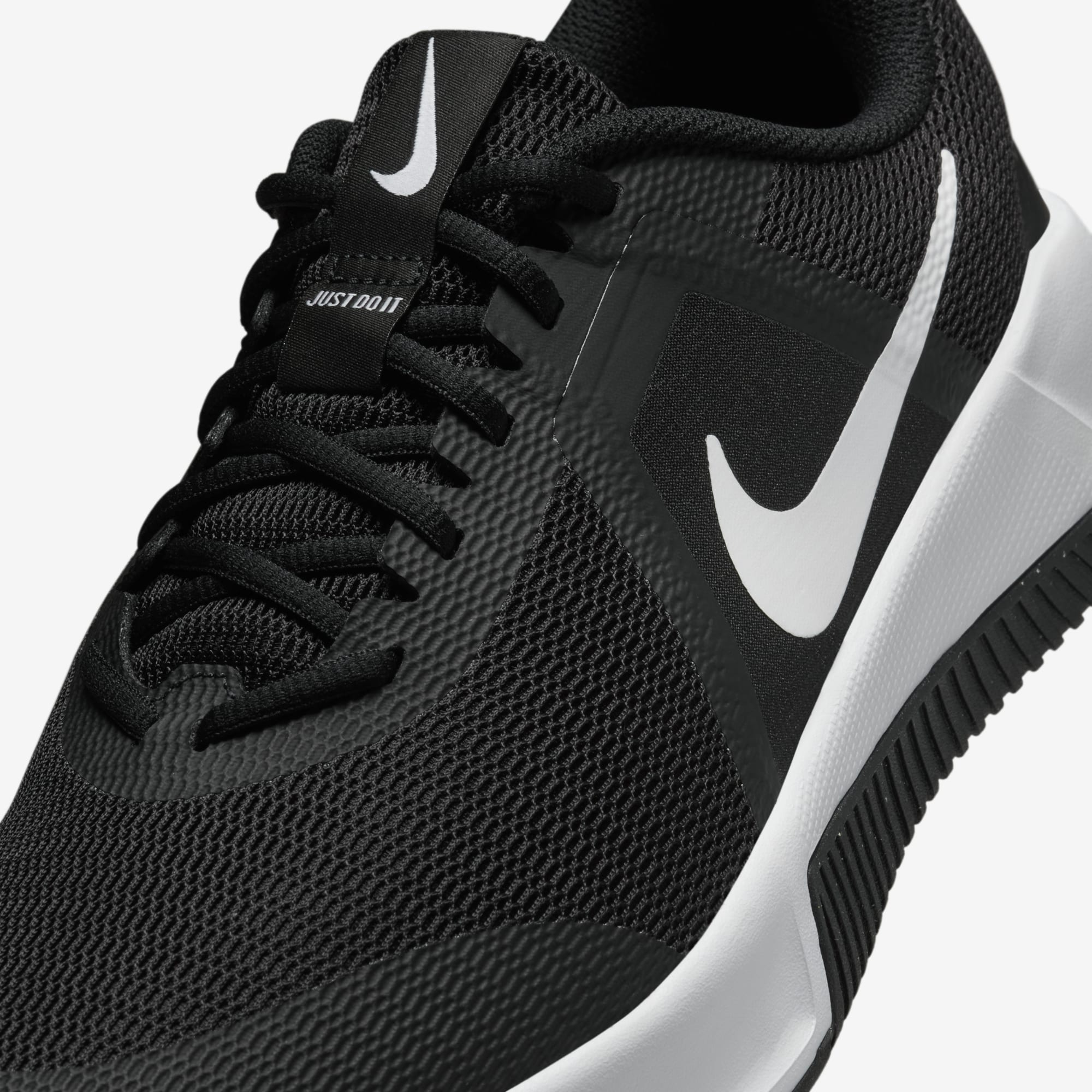 Nike MC Trainer 3, NEGRO, hi-res