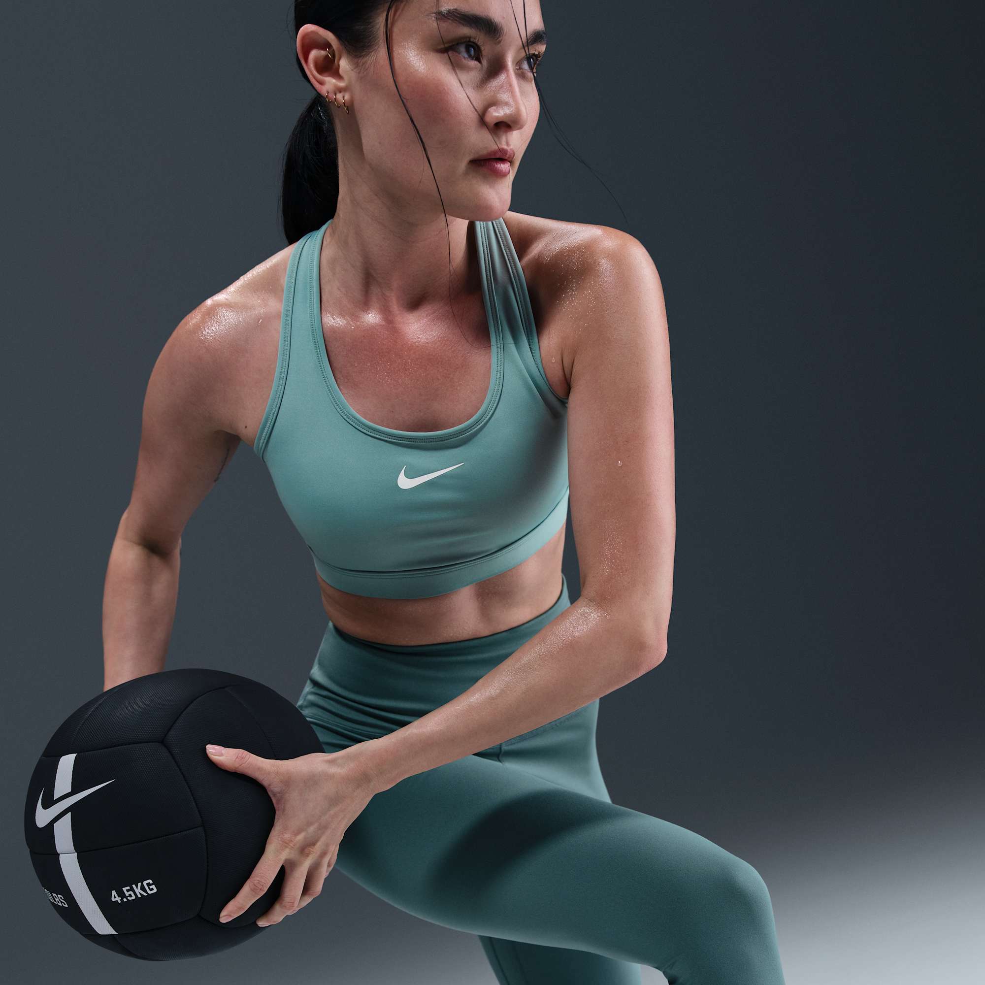 Nike Swoosh Medium Support, NEGRO, hi-res